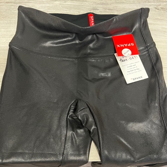 Spanx Faux Leather Leggings - Petite - Picture 1 of 2